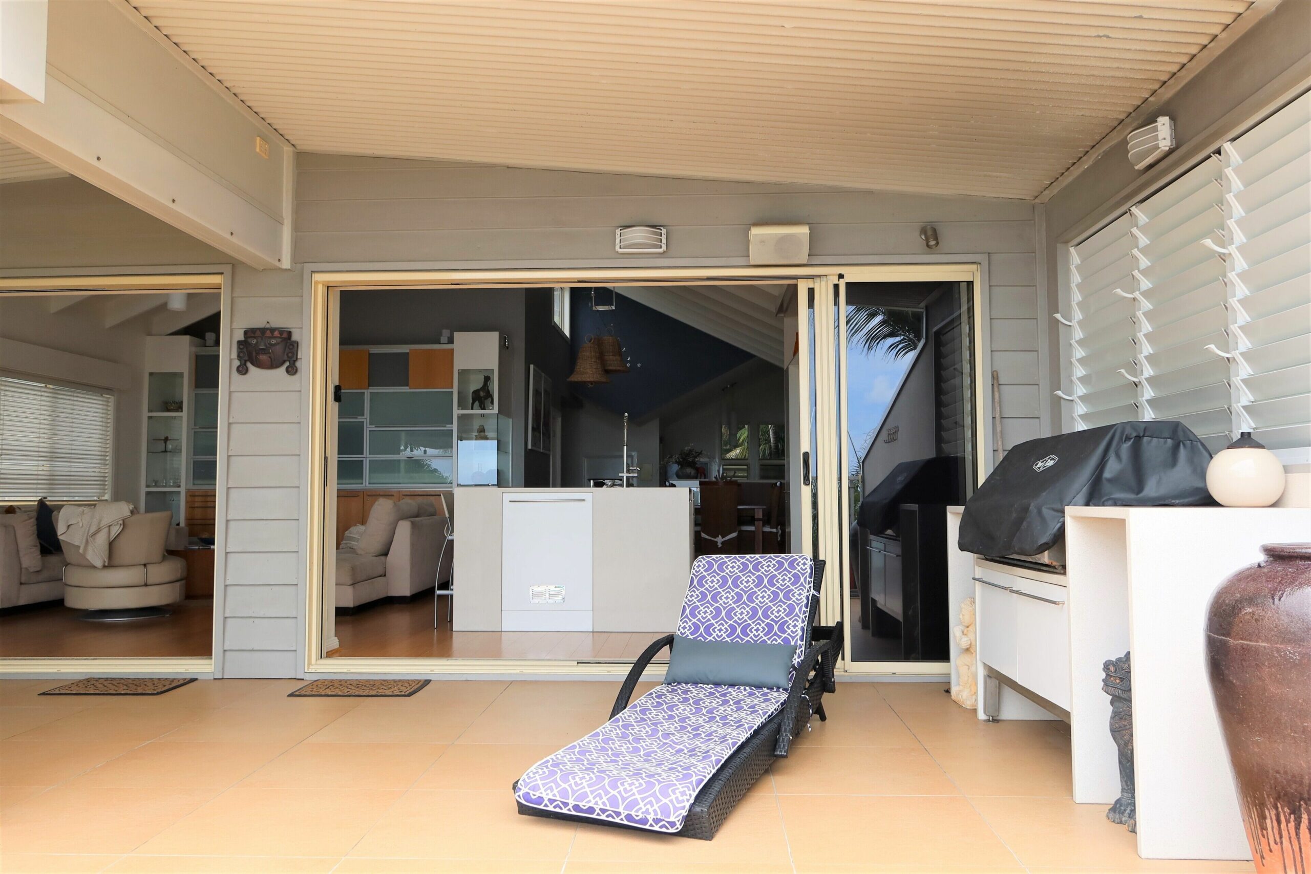 Peace & Relaxation: Coolum Ocean Views Luxury Home