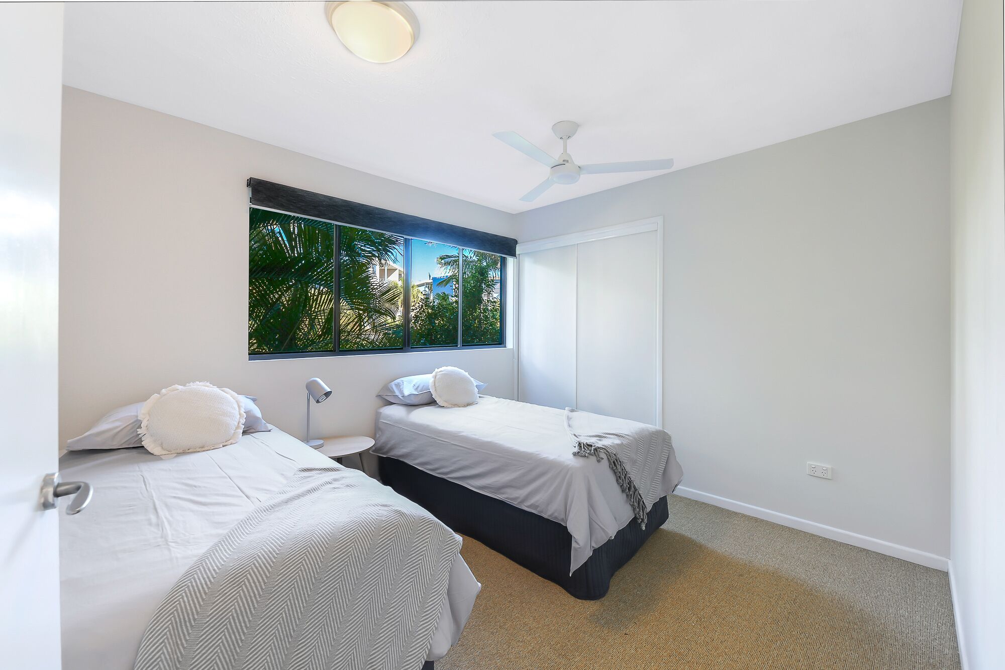 Sunshine Coast Beach Apartment – opposite Dicky Beach