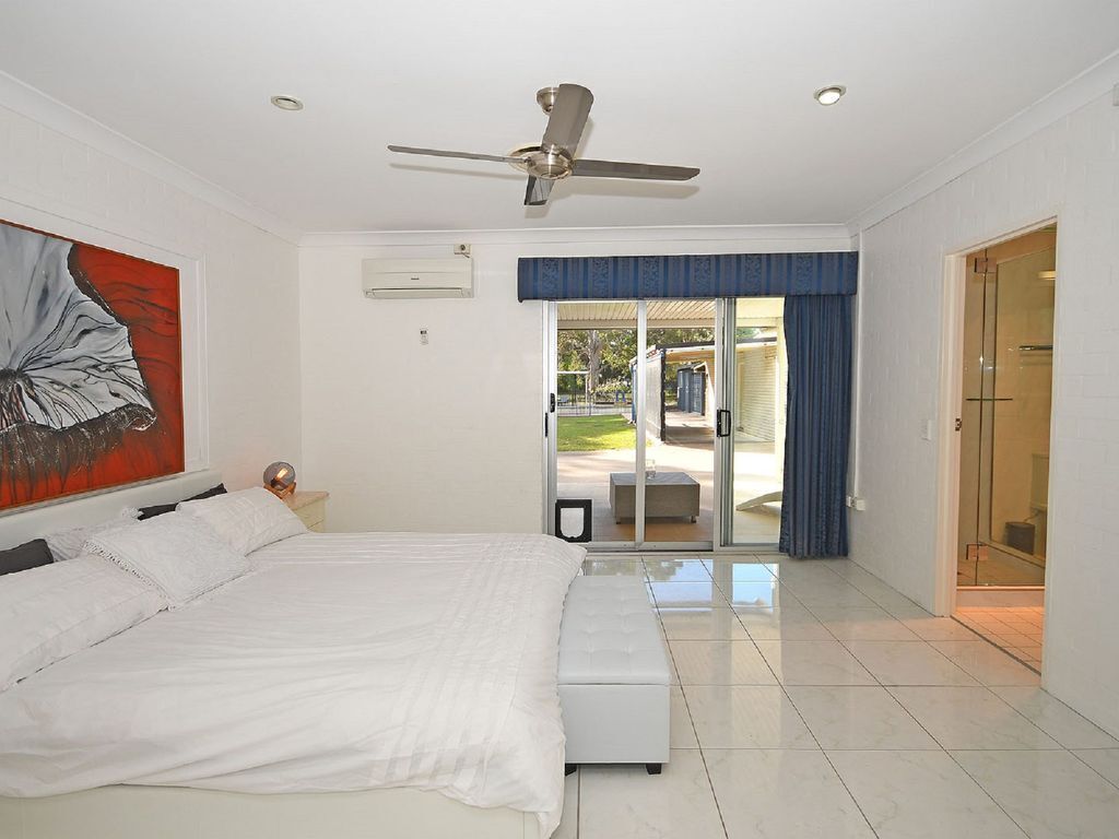 The Sanctuary@toogoom - Beachfront- 5br- Pool - Aircon