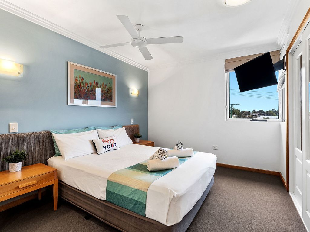 2BR Coolum Beach Rooftop Deckspa Tennis Pool