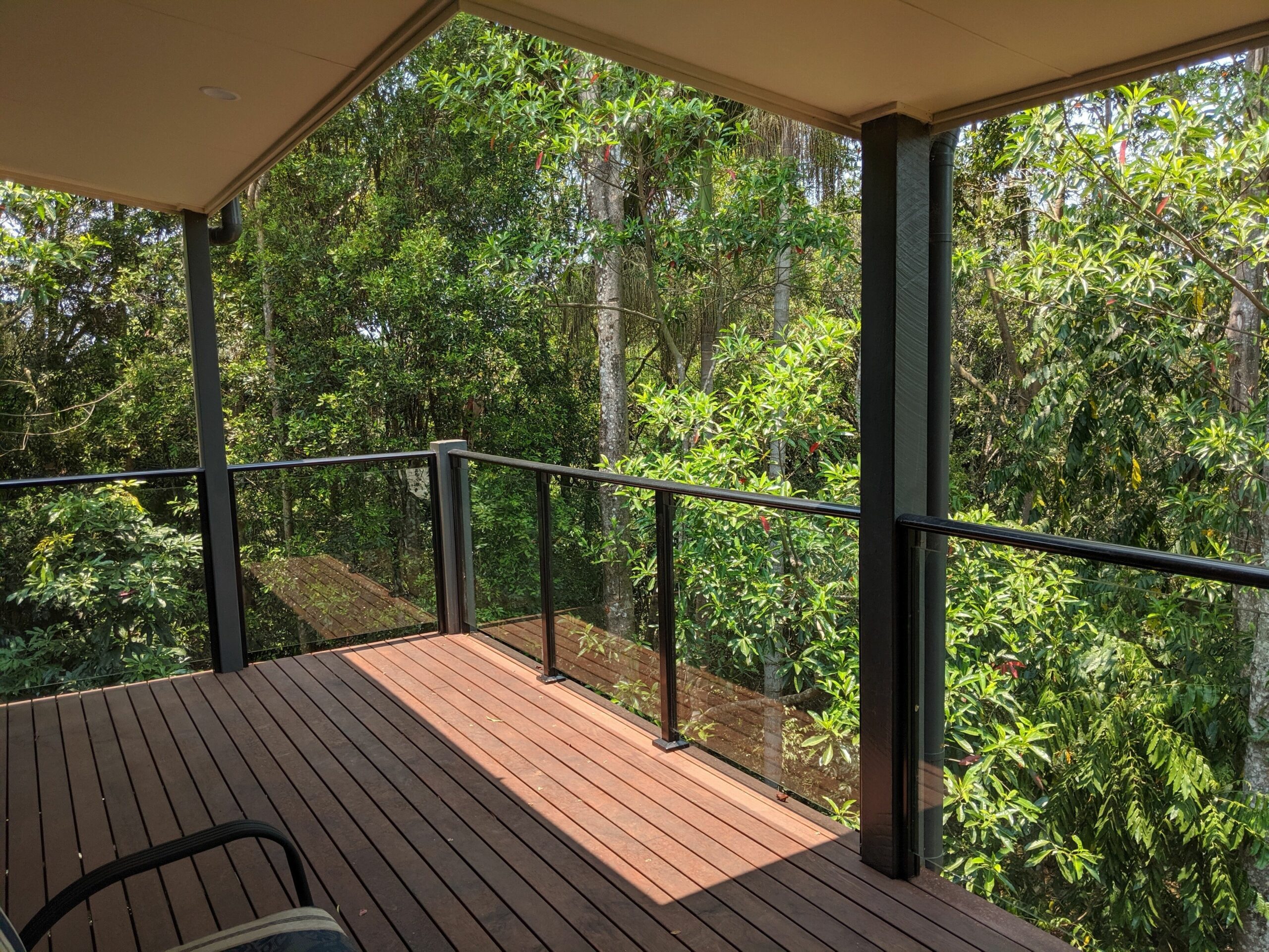 Treetops Haven- Bushland setting a short stroll to Maleny Centre