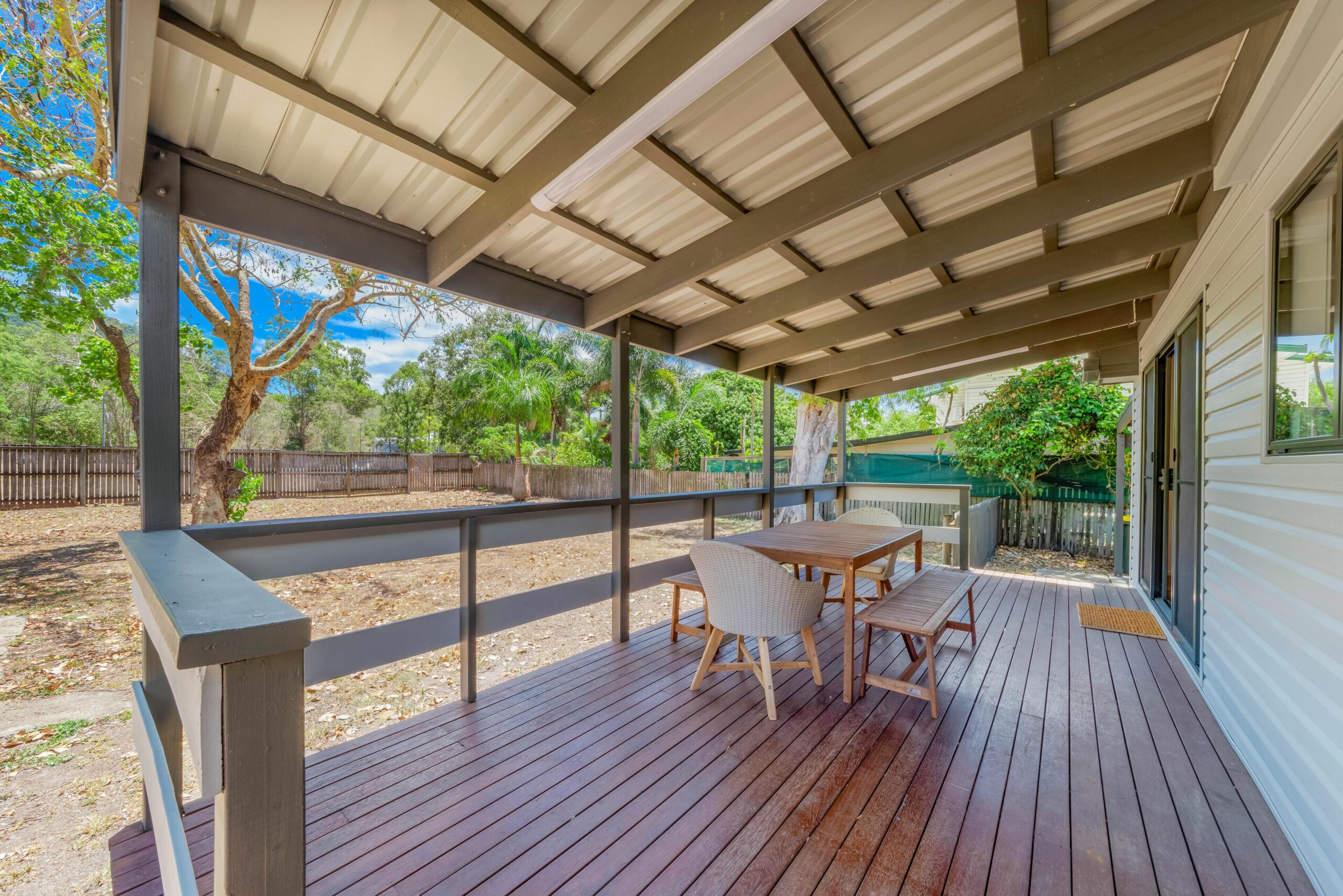 Coastal Cottage: Pets Welcome Secure Boat Parking Close to Everything