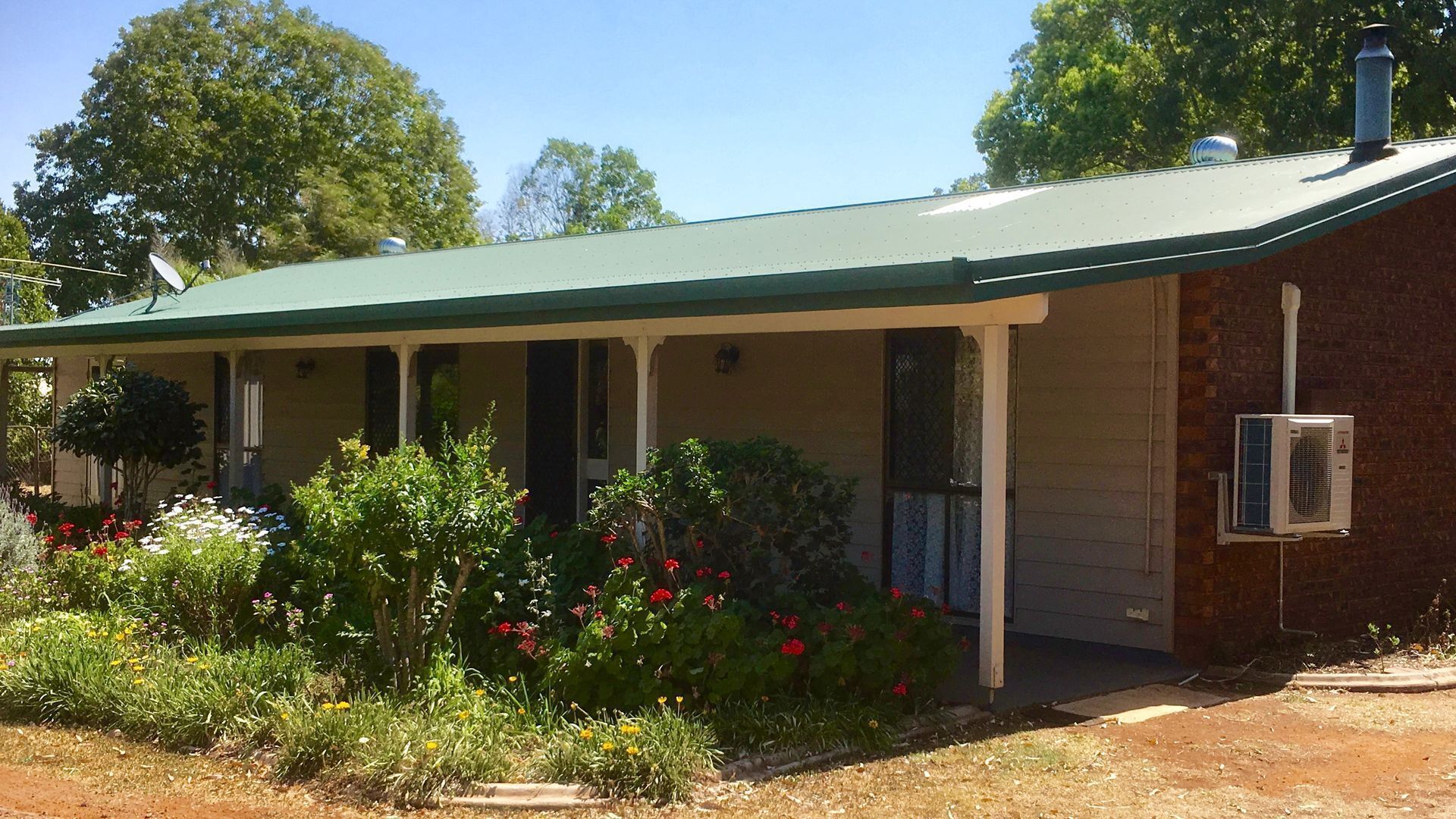 "Kingaroy Short Term Rentals" -The Ranch