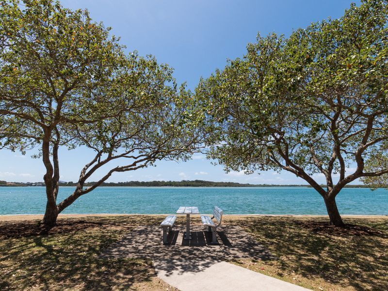 River front views Maroochydore