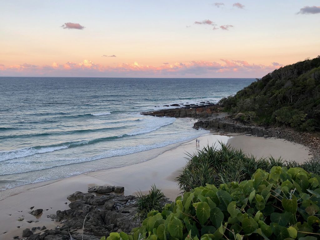 Billy's Beach Retreat-coolum Beach- Pet Friendly Home-linen Included-free Wi-fi