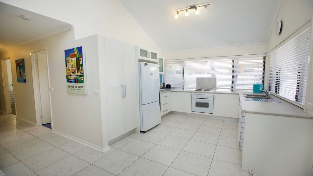 1/5 Robe St Currimundi QLD