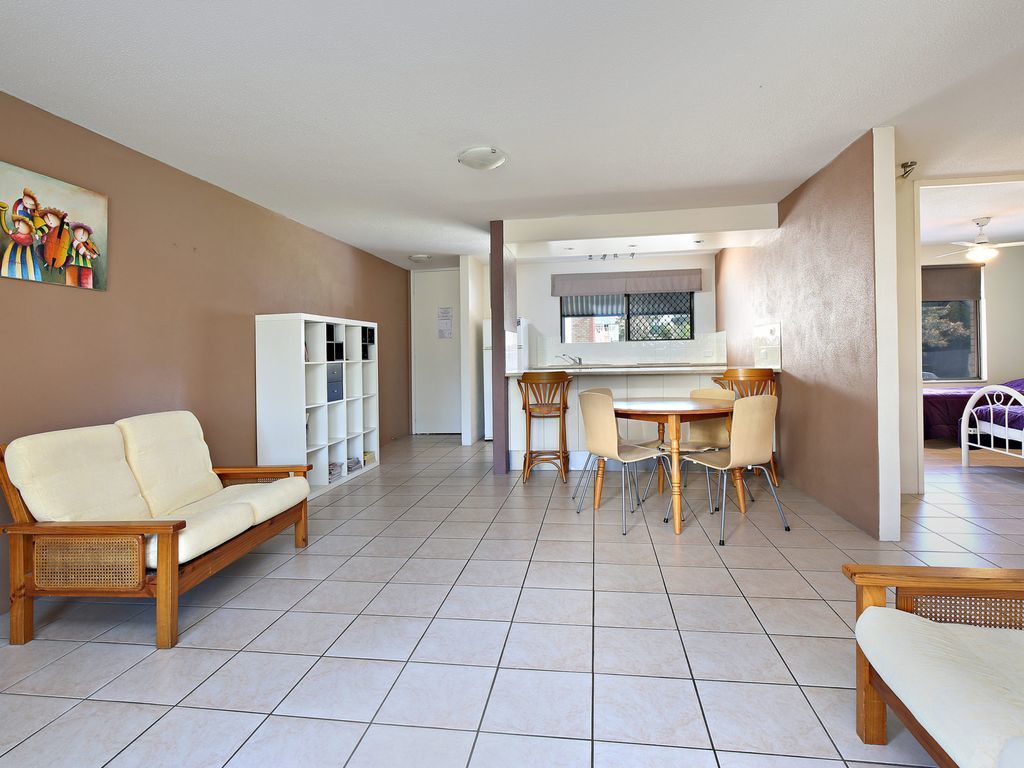 Levuka Unit 4, 14 Moreton Pde. Kings Beach