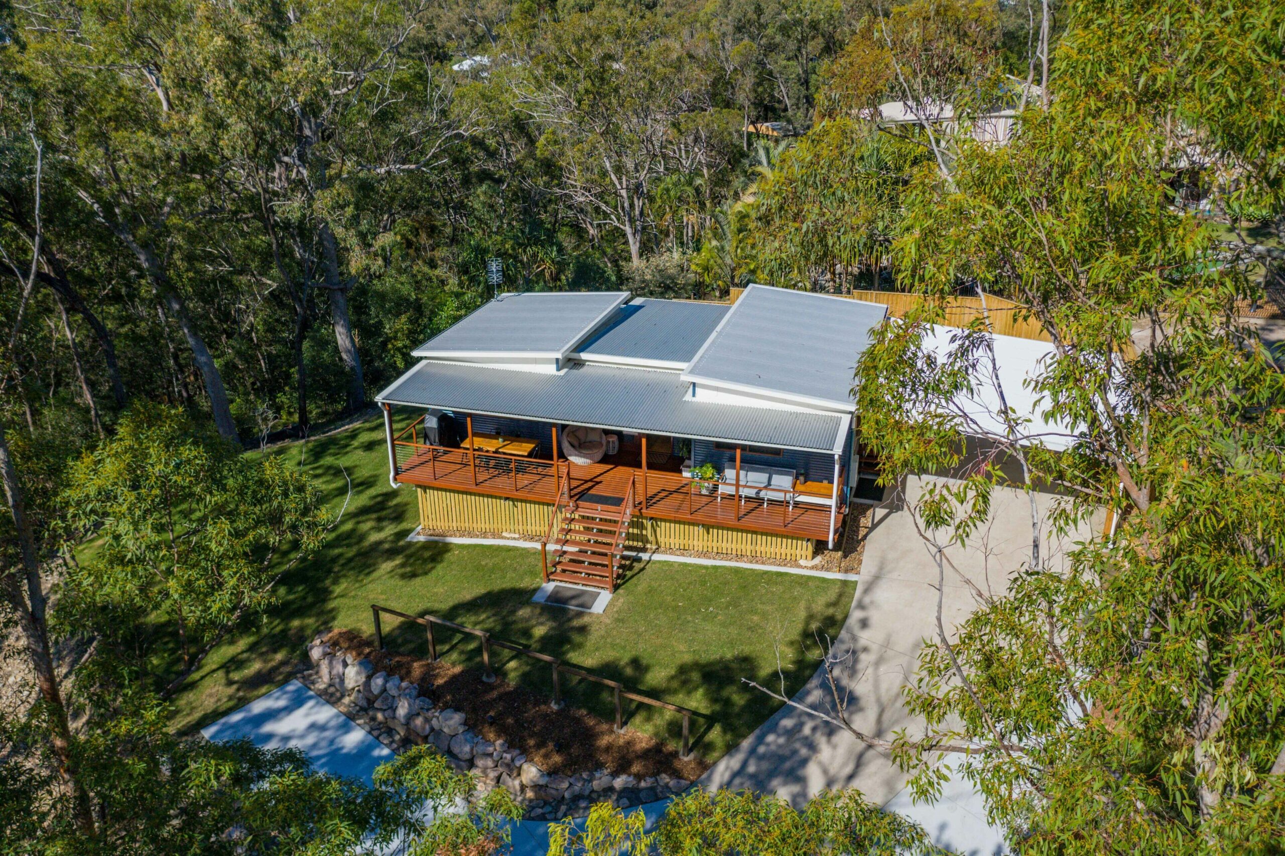 Little Mountain Retreat Where the Bush Meets the Beach