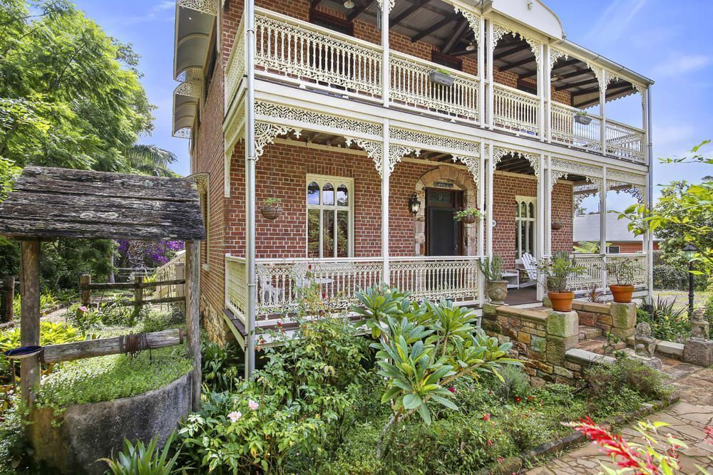 ? Currawong House Maleny ? Georgian Style Manor?