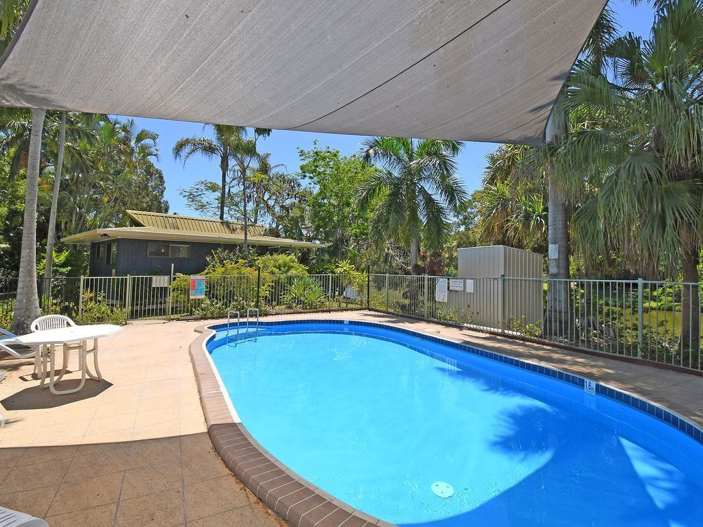 Lake View Villa - Urangan, QLD