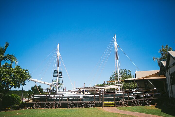 1/2 day Swan Valley Wine Cheese & Chocolate Tour Inc Afternoon Cruise to Perth
