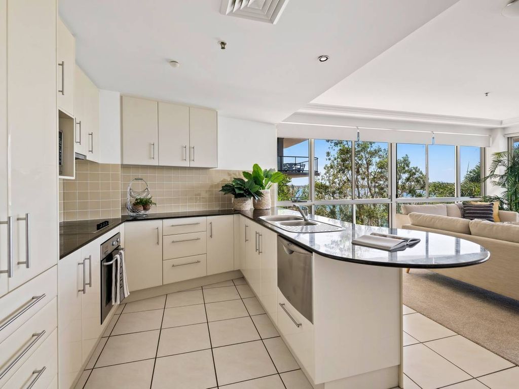 Luxury Waterfront Views! Maroochydore! Free Wifinetflixparkingwine