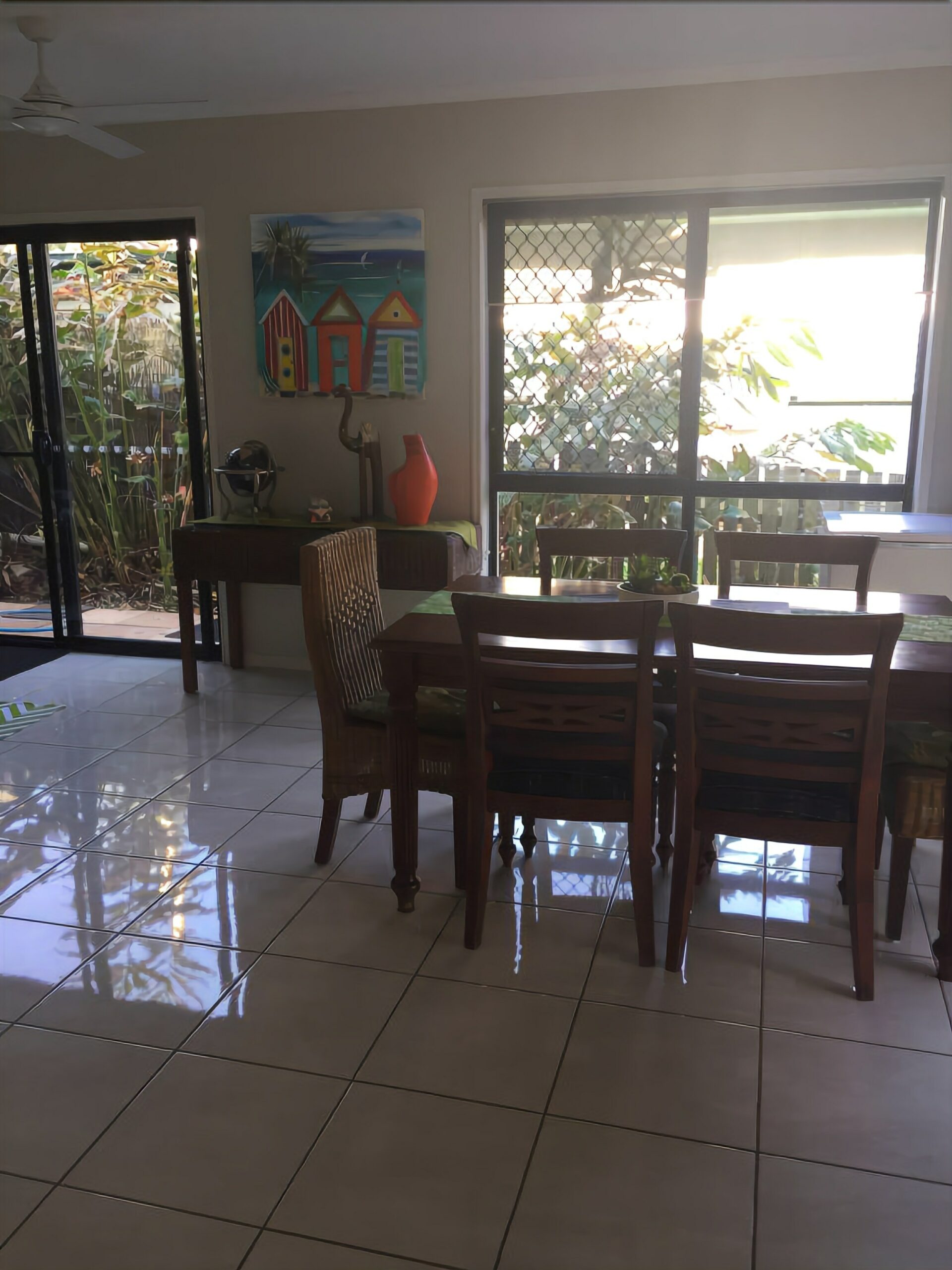 Spacious Beach House in Beautiful Dicky Beach, Caloundra