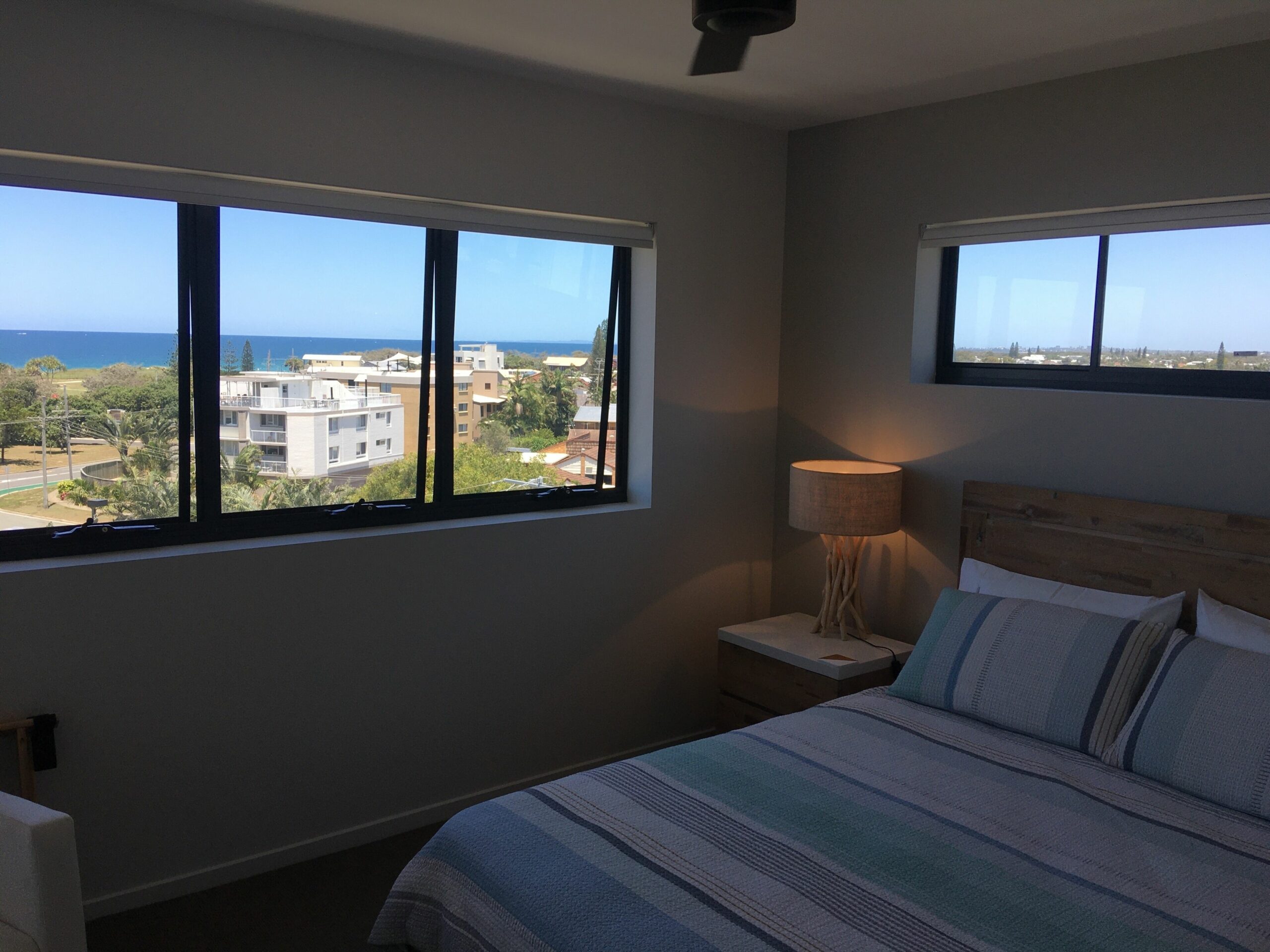 NEW Clean Upmarket 2B 2B Apartm, Ocean Views, 250m to Buddina Beach!!