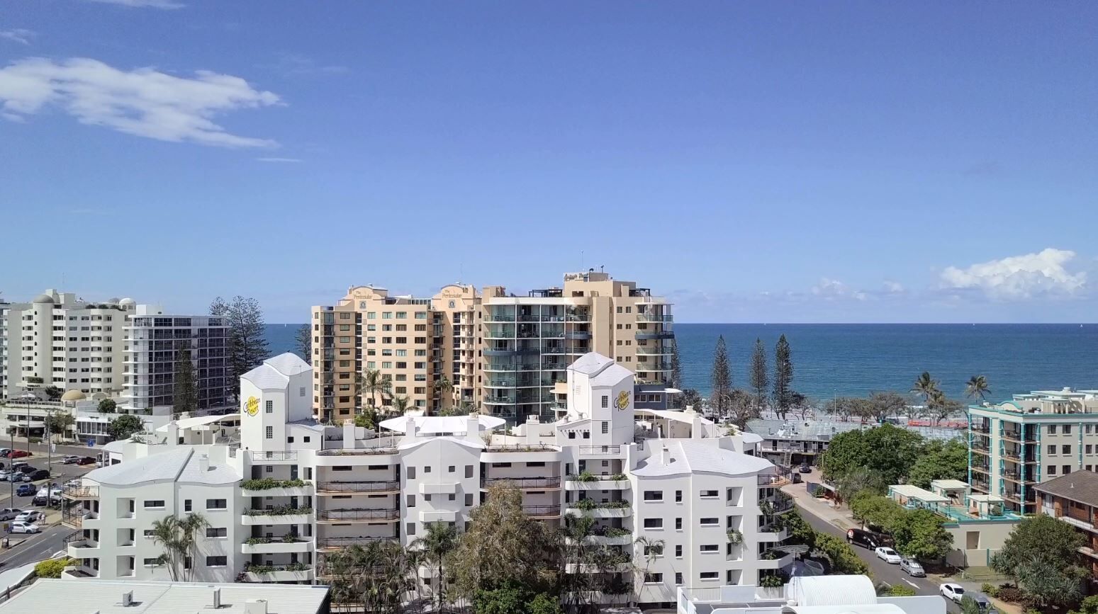 Renovated 2 Bedroom Apartment 2Blocks from Beach - Caribbean Resort Mooloolaba