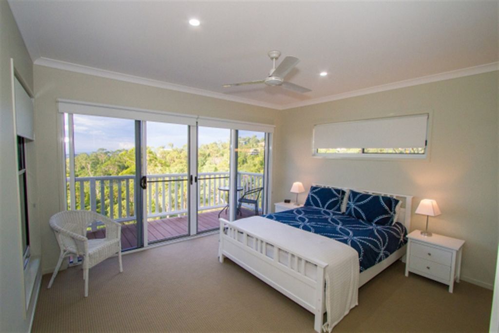 The Boat House - Luxury 3 Bedroom Hampton Style Beach House With Stunning Ocean & Hinterland Views