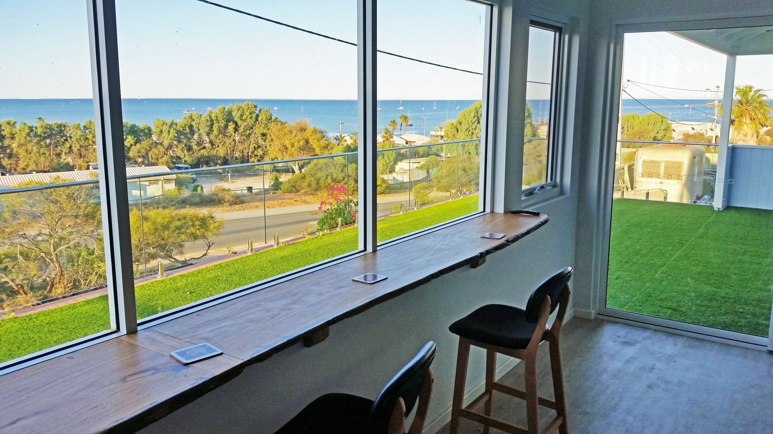 "Bay Reflections"  Magic Retreat with Absolutely Panoramic Views over Shark Bay.