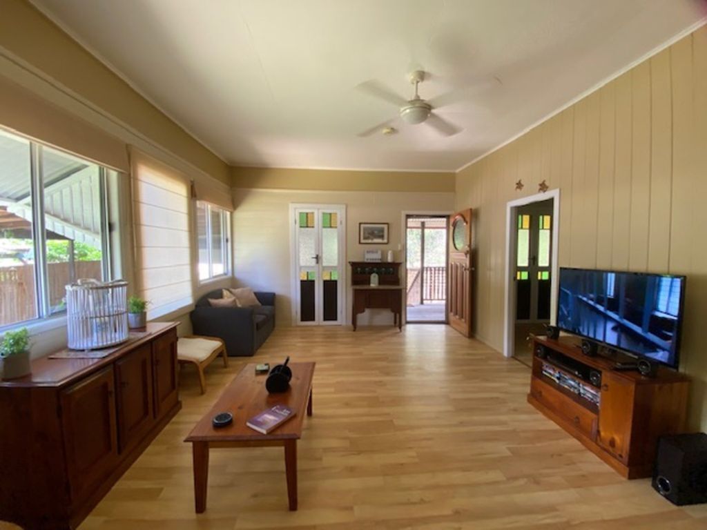 Turtles Rest - Toogoom- 2br, Inground Pool, Pets Welcome