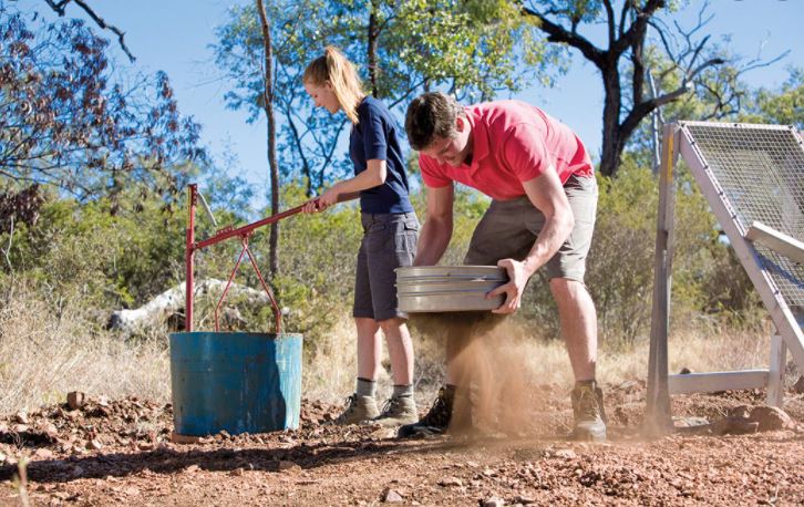 An Outback Experience - Reef n Beyond Guided Holidays