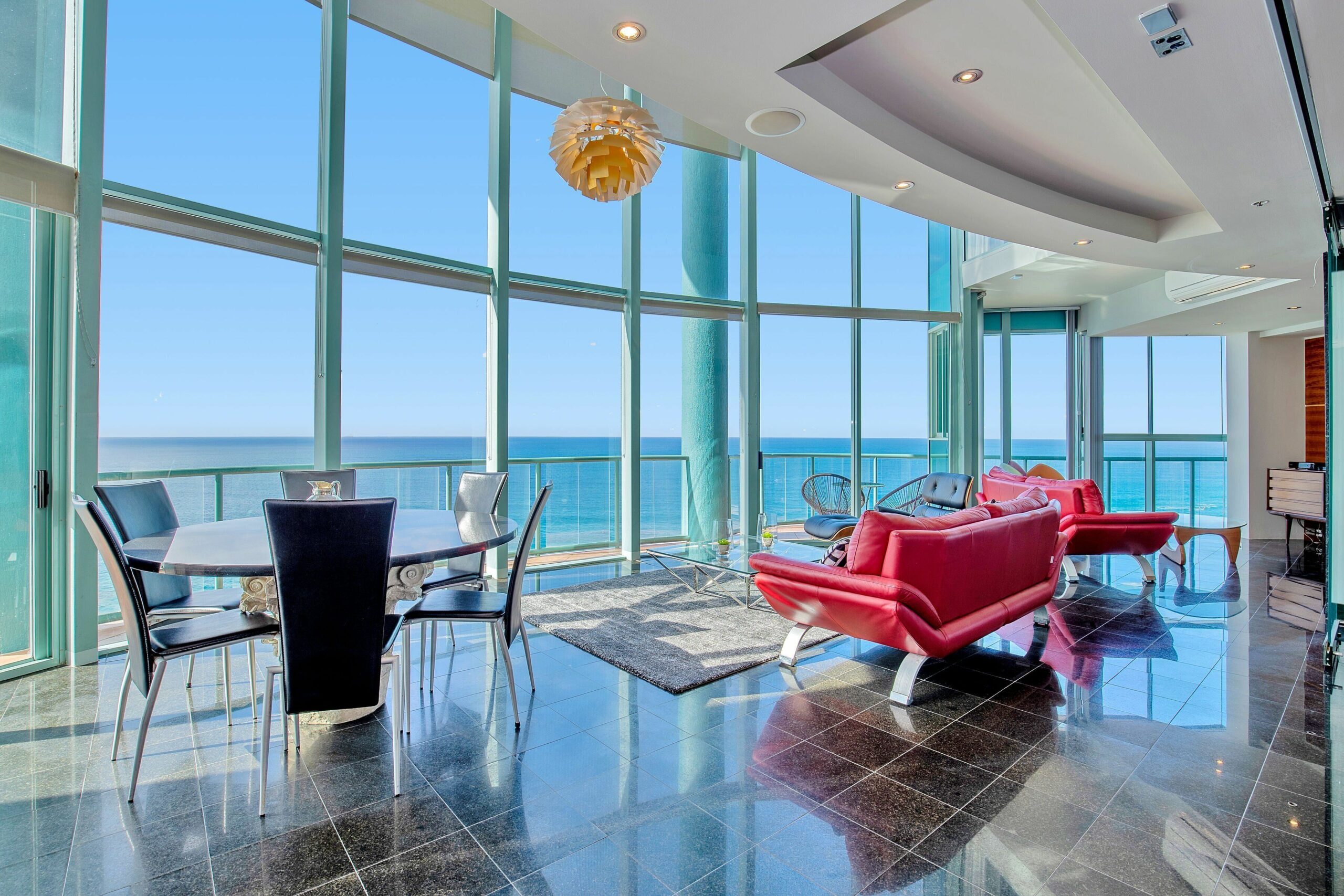 3 Bedroom Skyhome Penthouse With Expansive Beach and Ocean Views