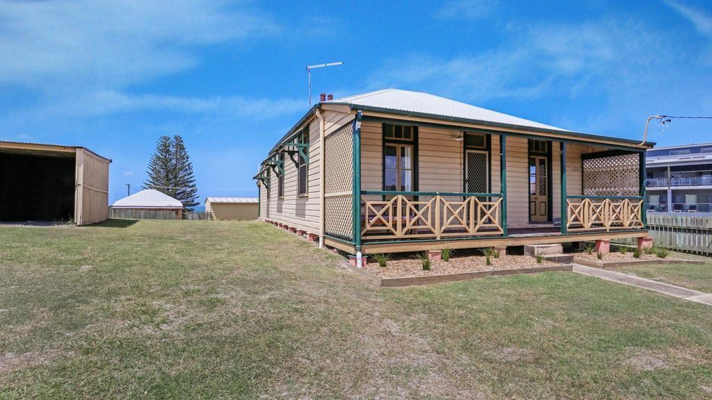 Yamba Pilot Cottage 2 - Pets Welcome