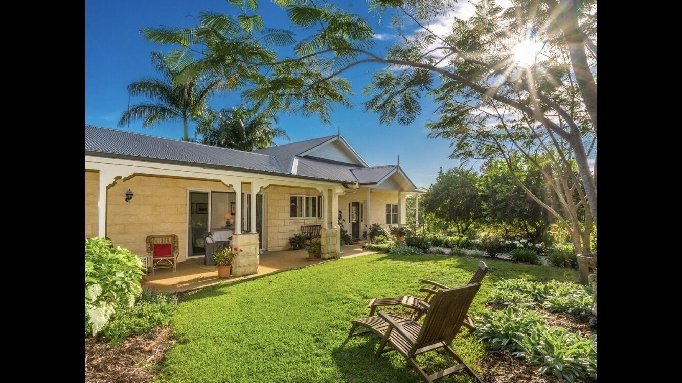 Idyllic Family House in the Byron hinterland