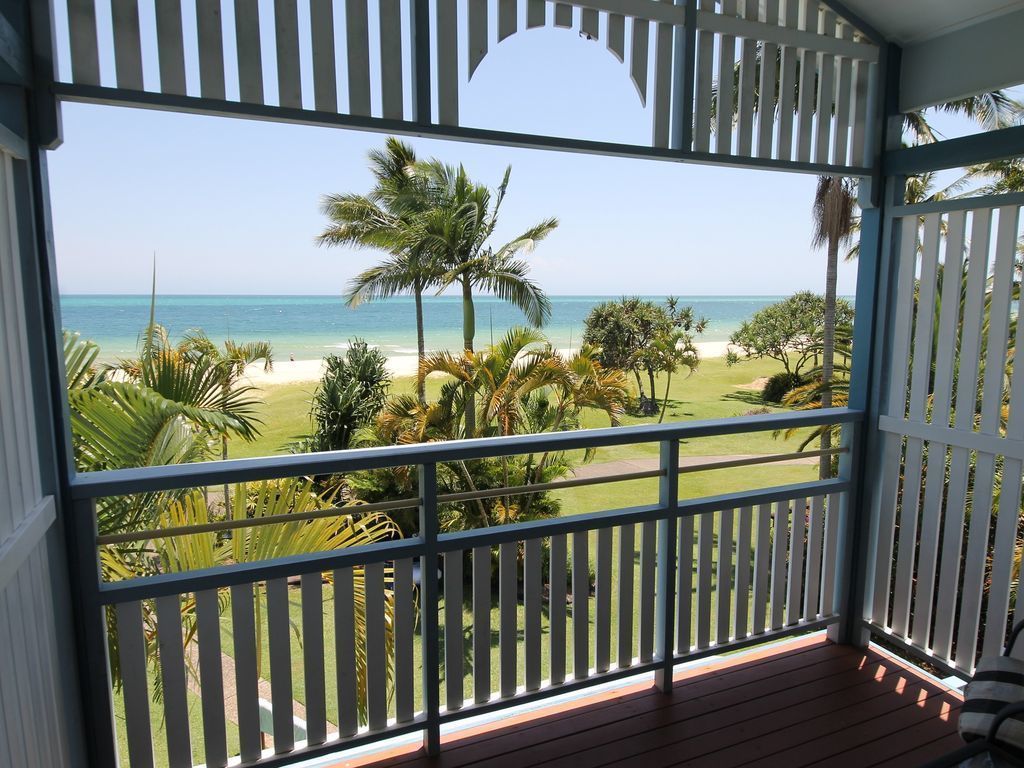 Tangalooma Beachfront Villa 7