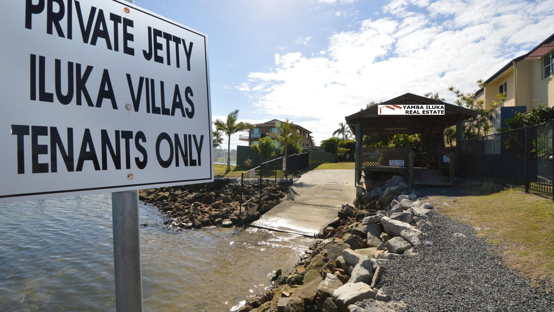 Iluka Villa Unit 6, pool, Iluka