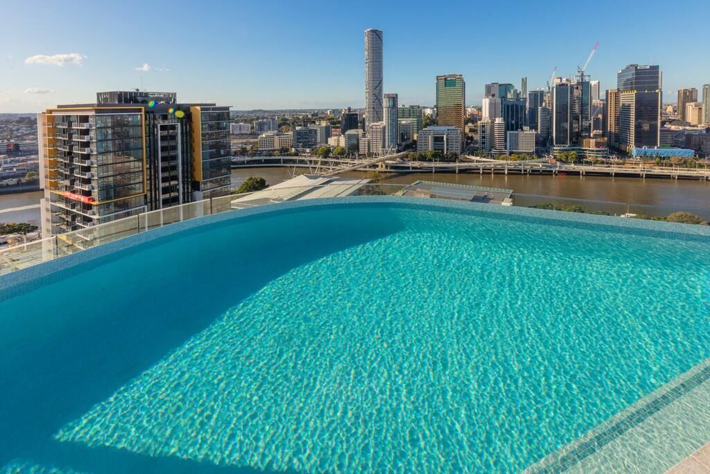 NEW Marvelous Water View Apartment @ South Bank