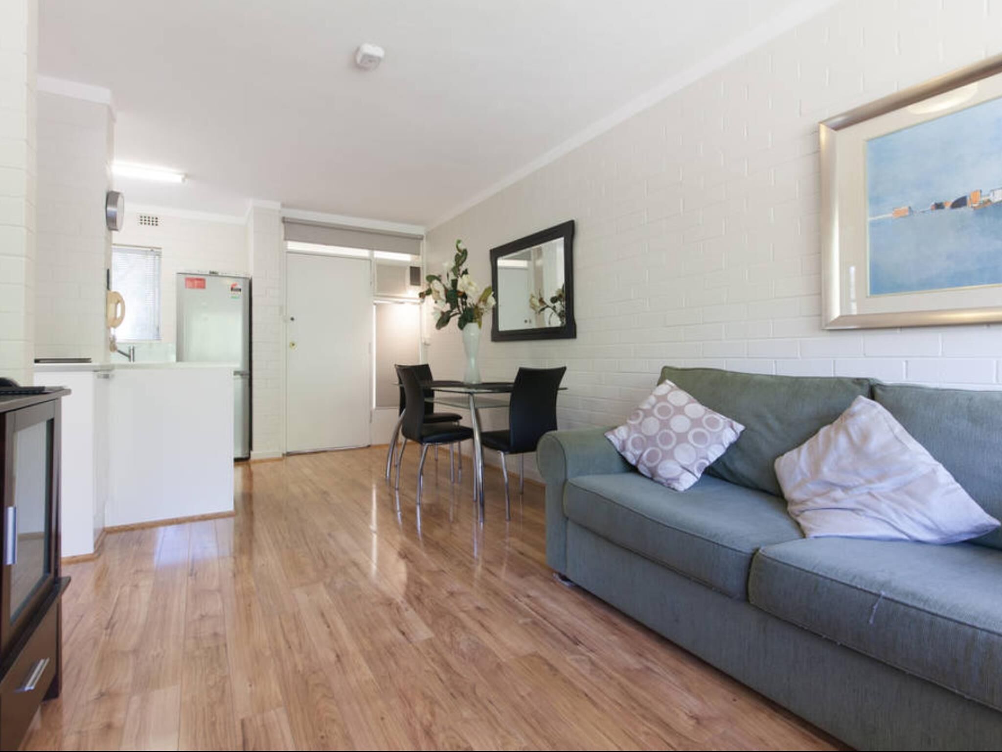 Rosalie Court Convenient to Kings Park & Perth City