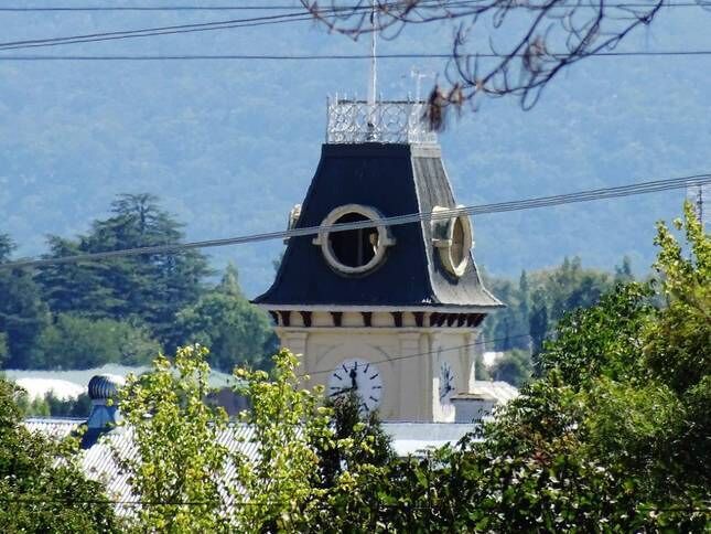 Tenterfield Accommodation’s“White Rose Cottage”