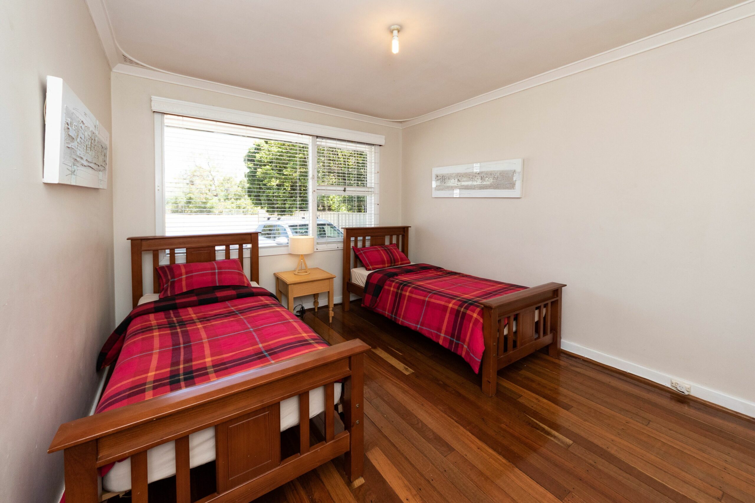 Cosy Lodge Thornlie - comfort at value price.