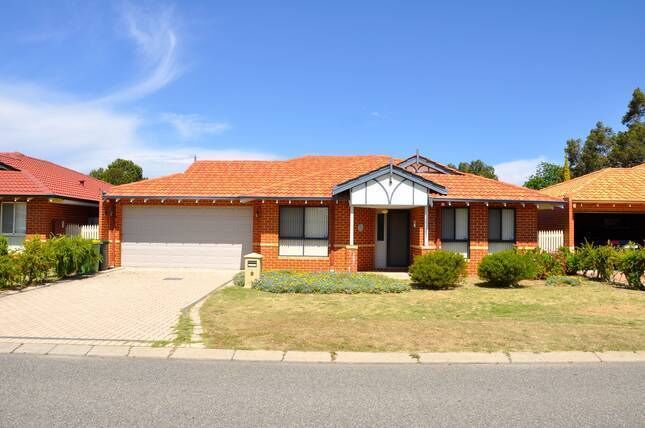 Cannington Home Accommodation House 2 (4 bedrooms & 2 bathrooms)