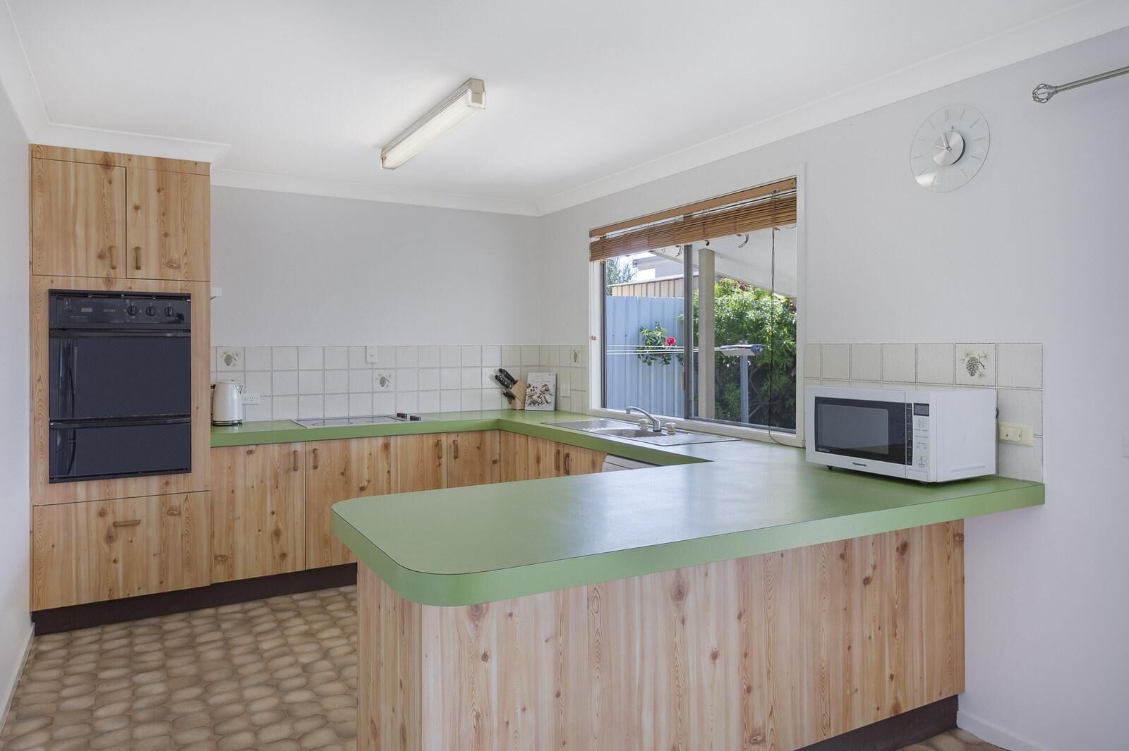 Bailey's Beach House - Original East Ballina Beach House With Ocean Glimpses