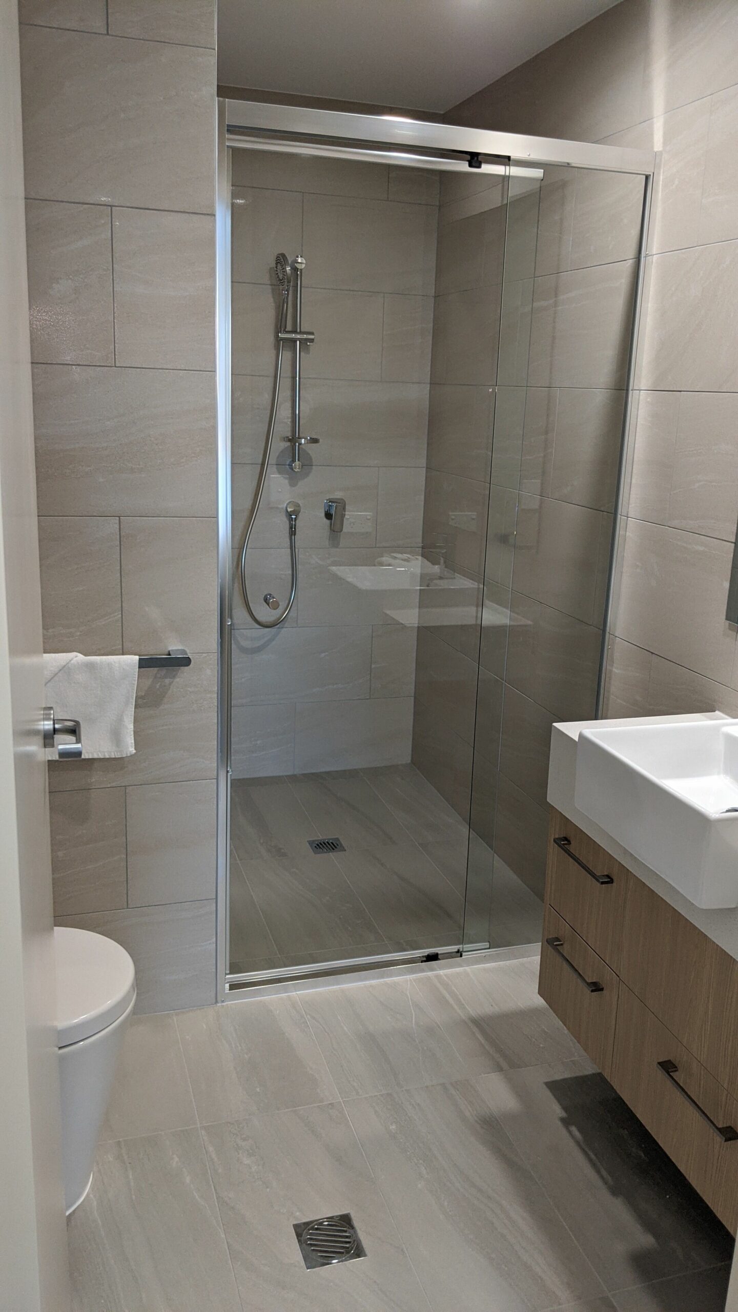 Stylish and Spacious 1 BRM Windsor View Apartment in Brisbane