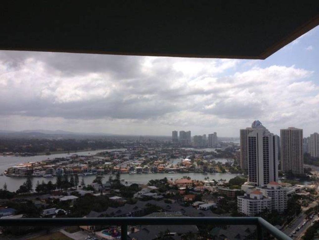 Crown Towers, 2 Bedroom Apartment, North Facing Ocean Views on the 30th Floor