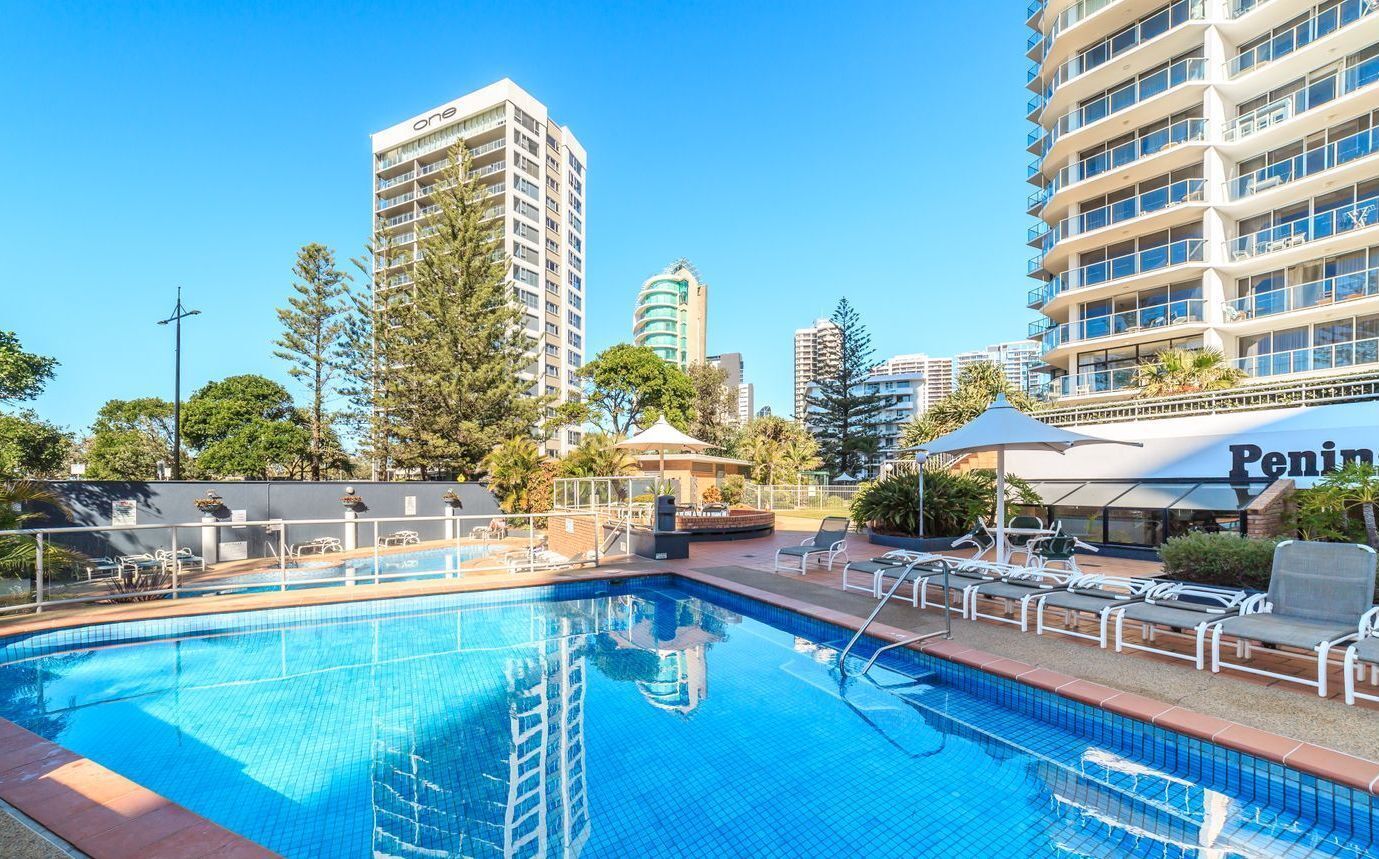 Peninsula Level 21 Sensational Sea & Beach Views