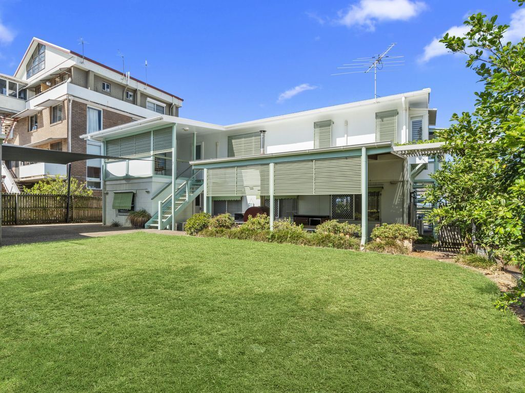 Woorim Beach House With Water Views