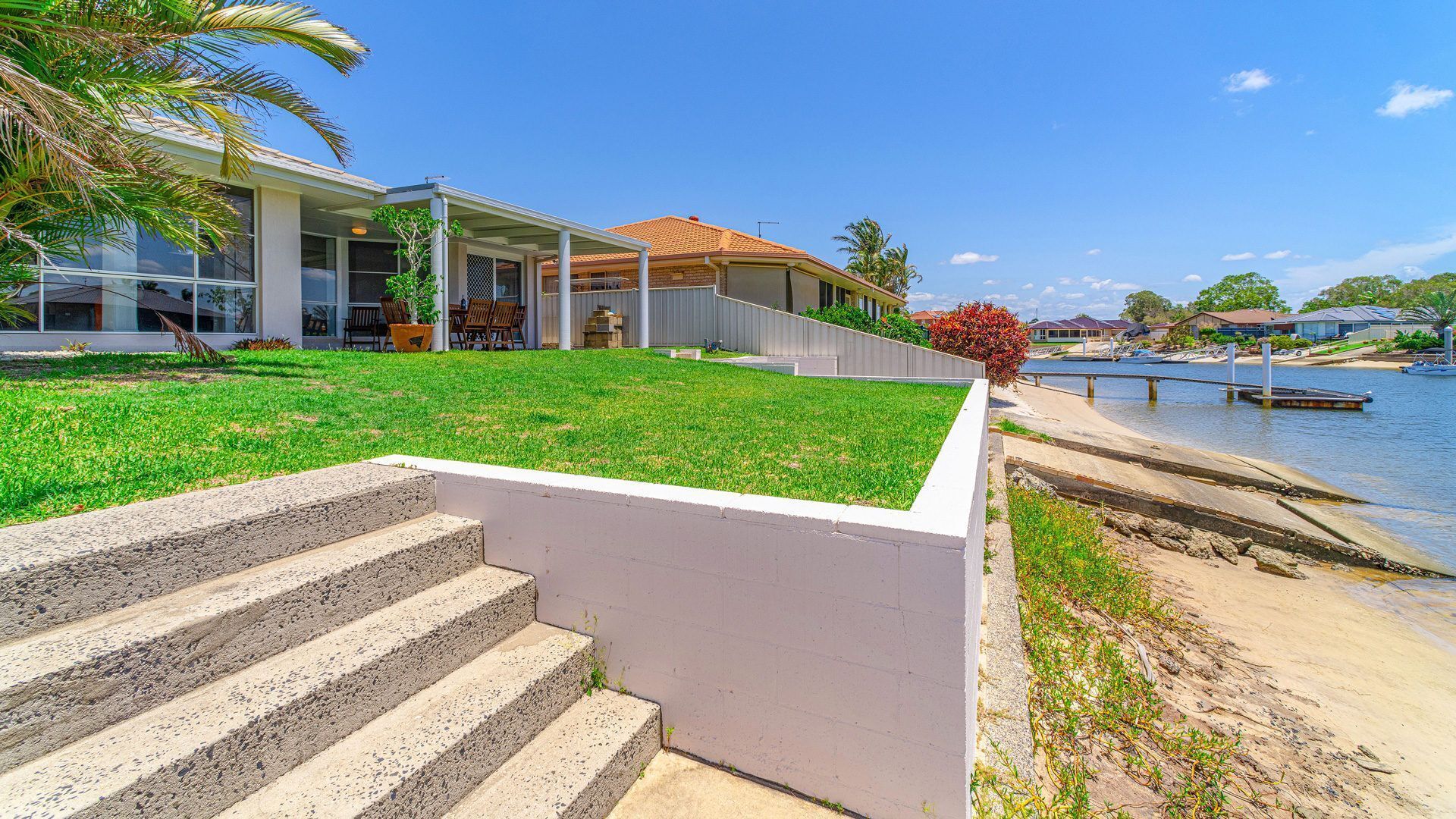 Anchorage, Waterfront Unit in Yamba