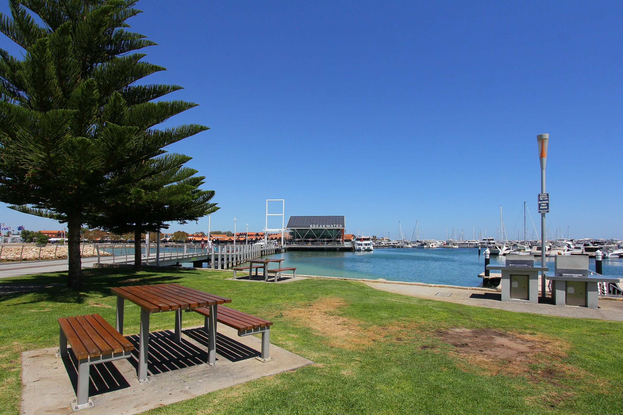 Hillarys Marina Apartment