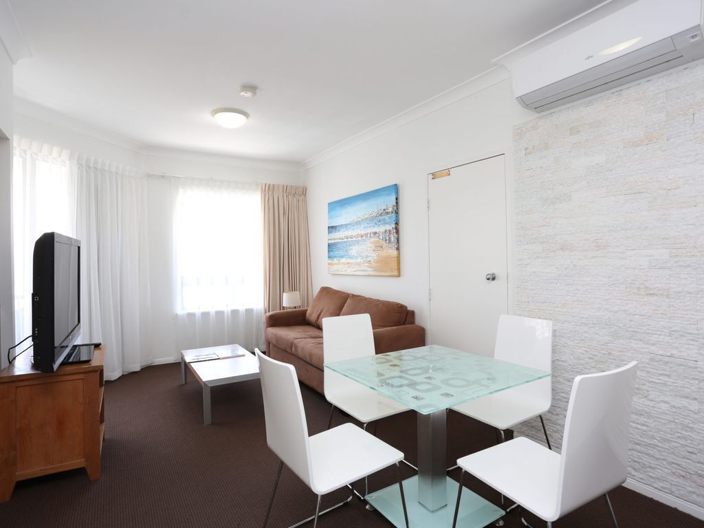 Calypso Plaza Resort Unit 426 Resort style apartment complex On Coolangatta Beach