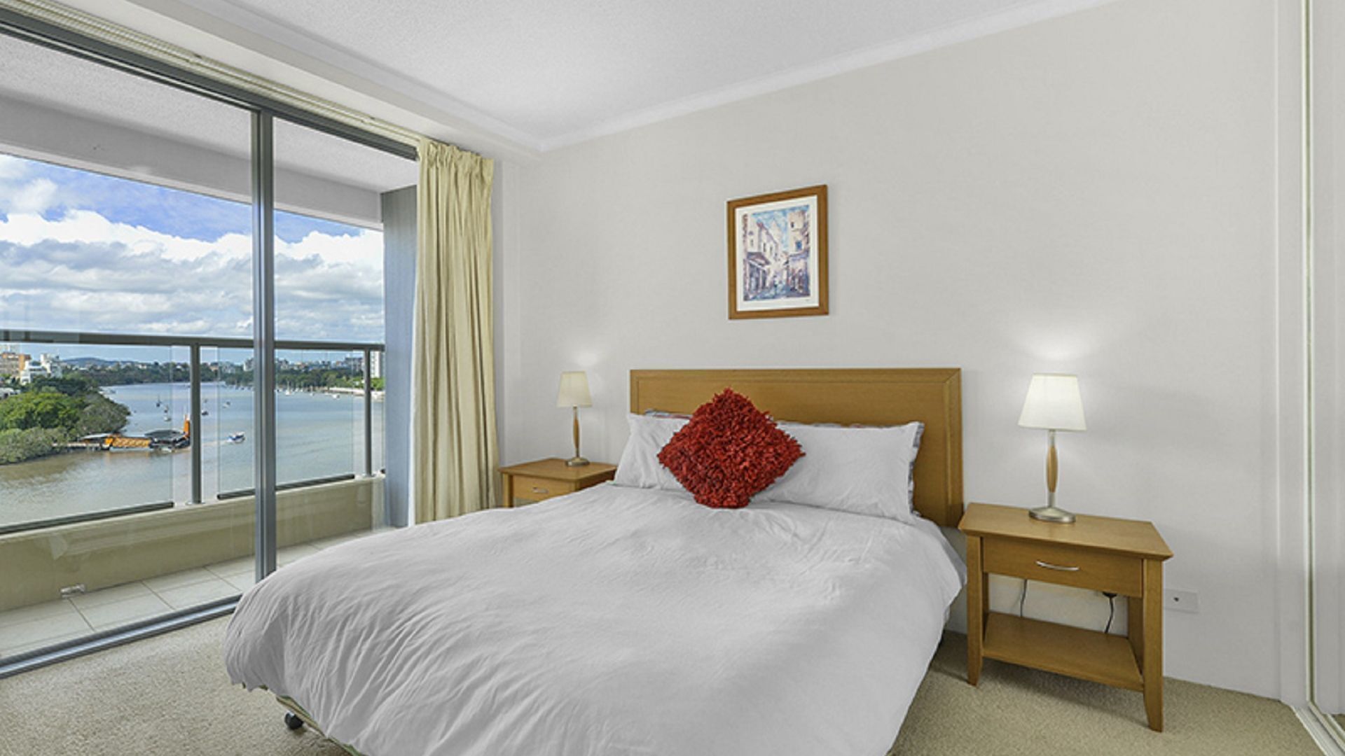 Breathtaking Brisbane River, Howard Smith, Story Bridge CBD Views, 2bd, Sleeps 6