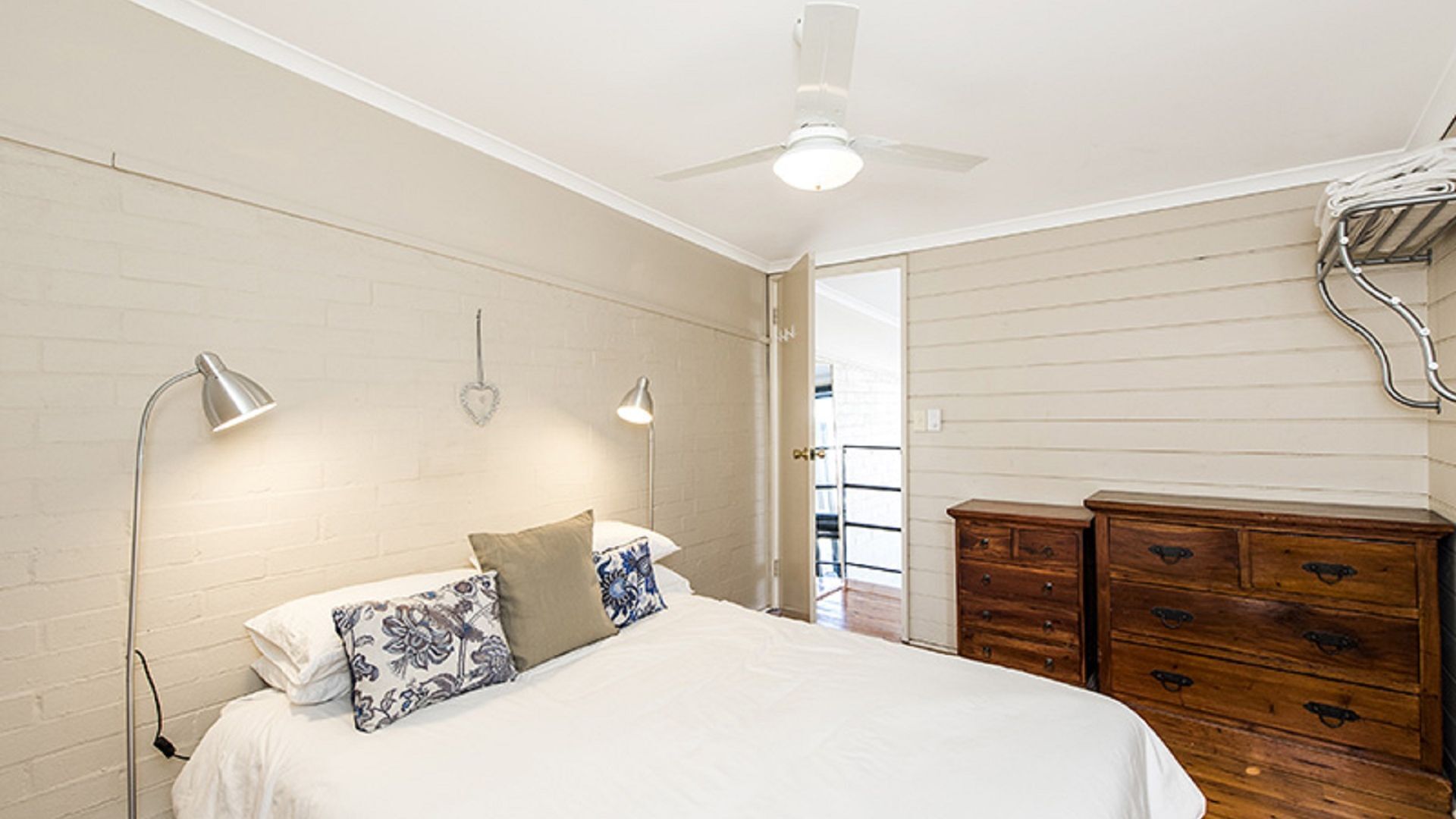 Stunning 2 Bedroom South Fremantle Townhouse