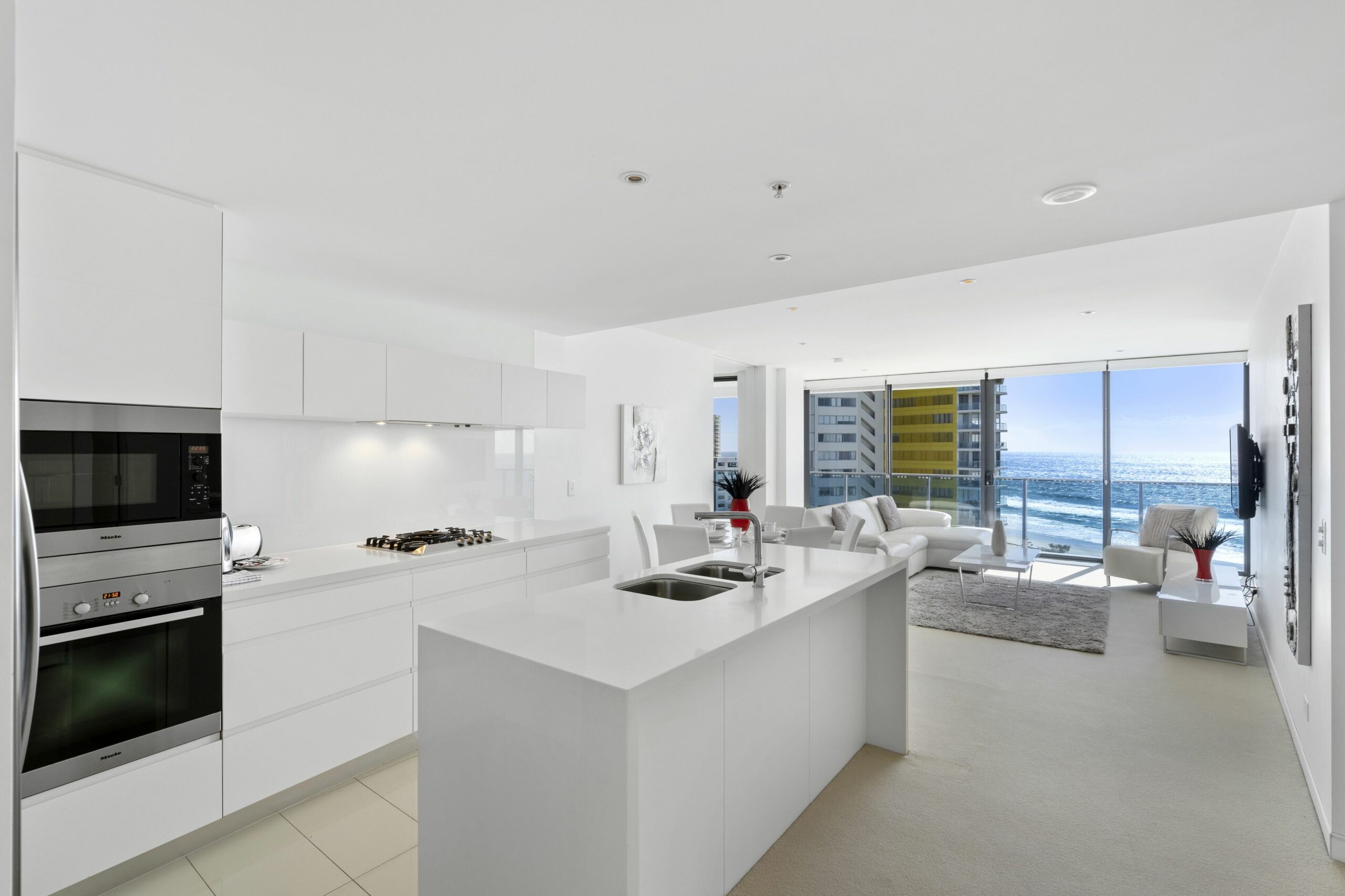 Oracle Broadbeach Apartments