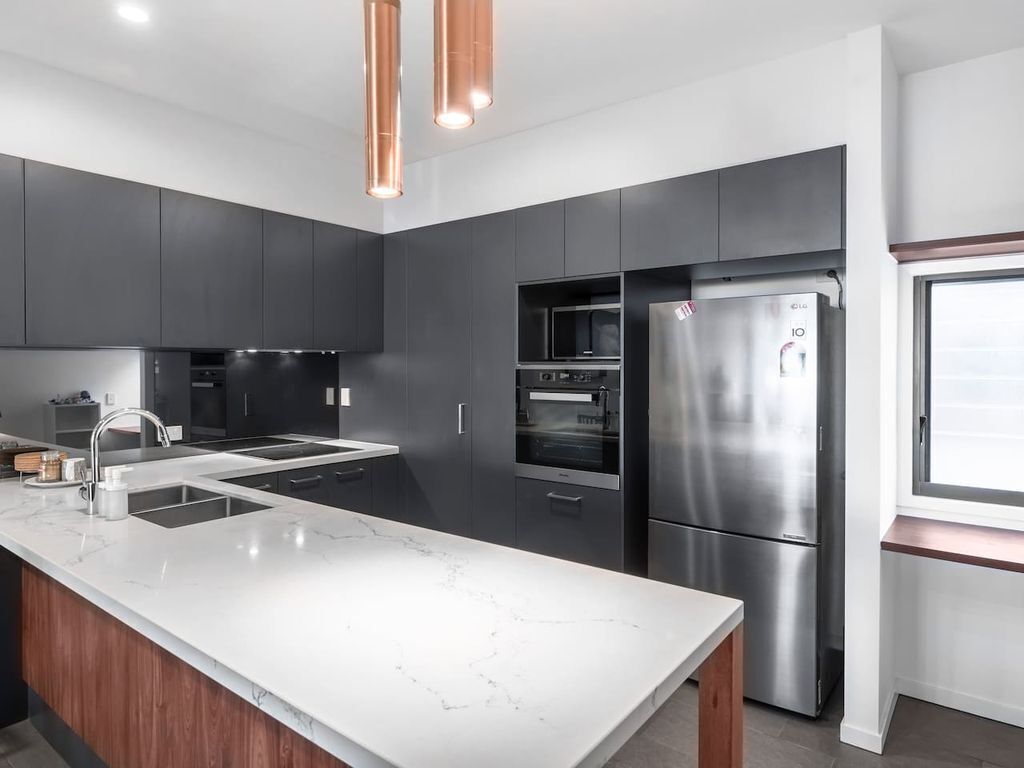 [Offer]Luxury and Modern 3BR Townhouse in West End