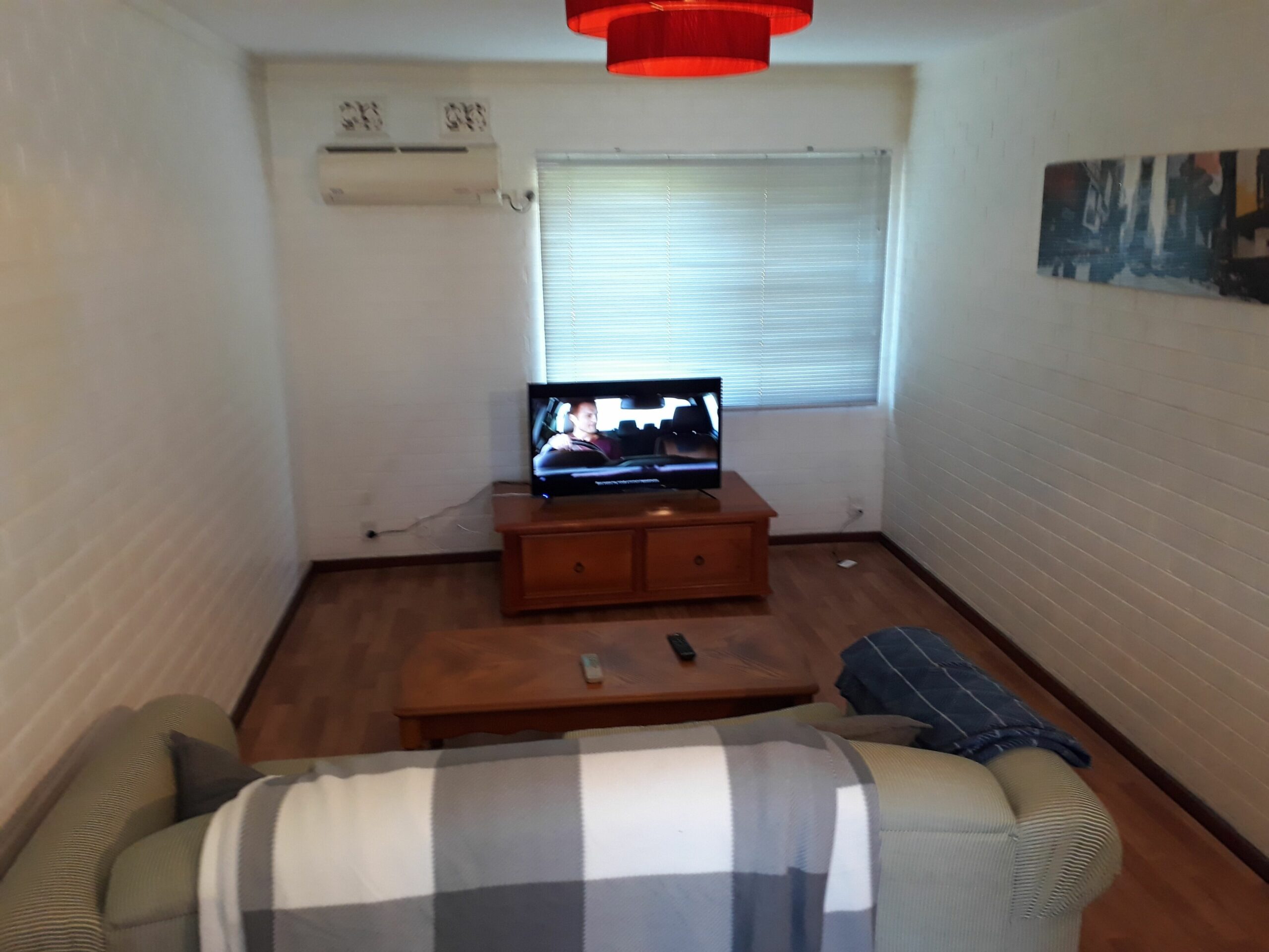 Affordable Apartment Close to the City, Cafes & Shopping