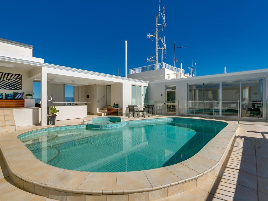 Golden Gate - 3 Bedroom Penthouse - 2 Night - 2-storey Rooftop Penthouse With Pool