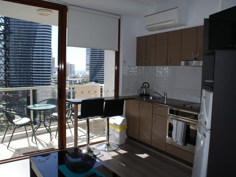 Broadbeach Getaway 1301