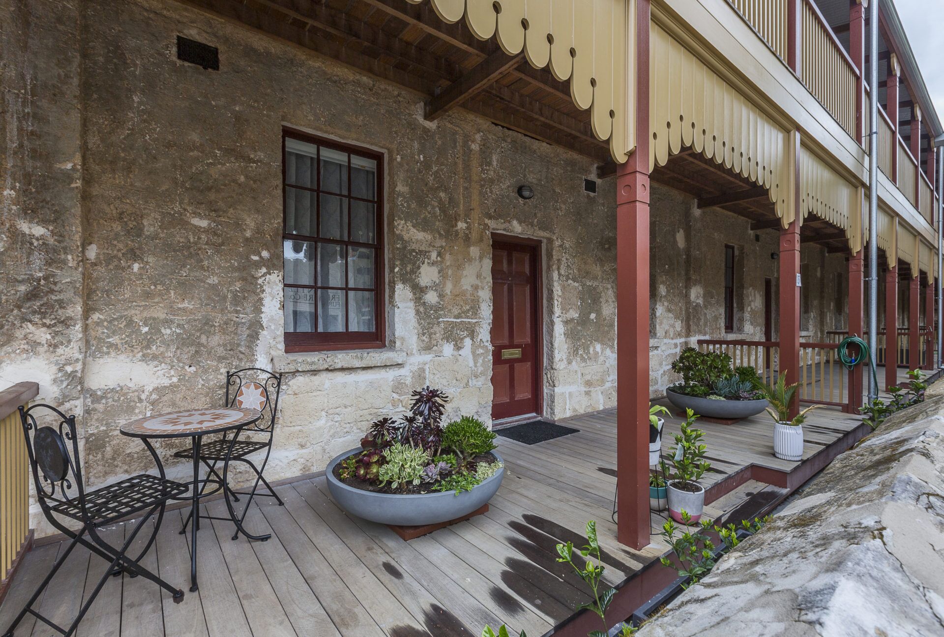 Iconic Historical Fremantle Prison Warders Terrace in CBD + Free Wifi