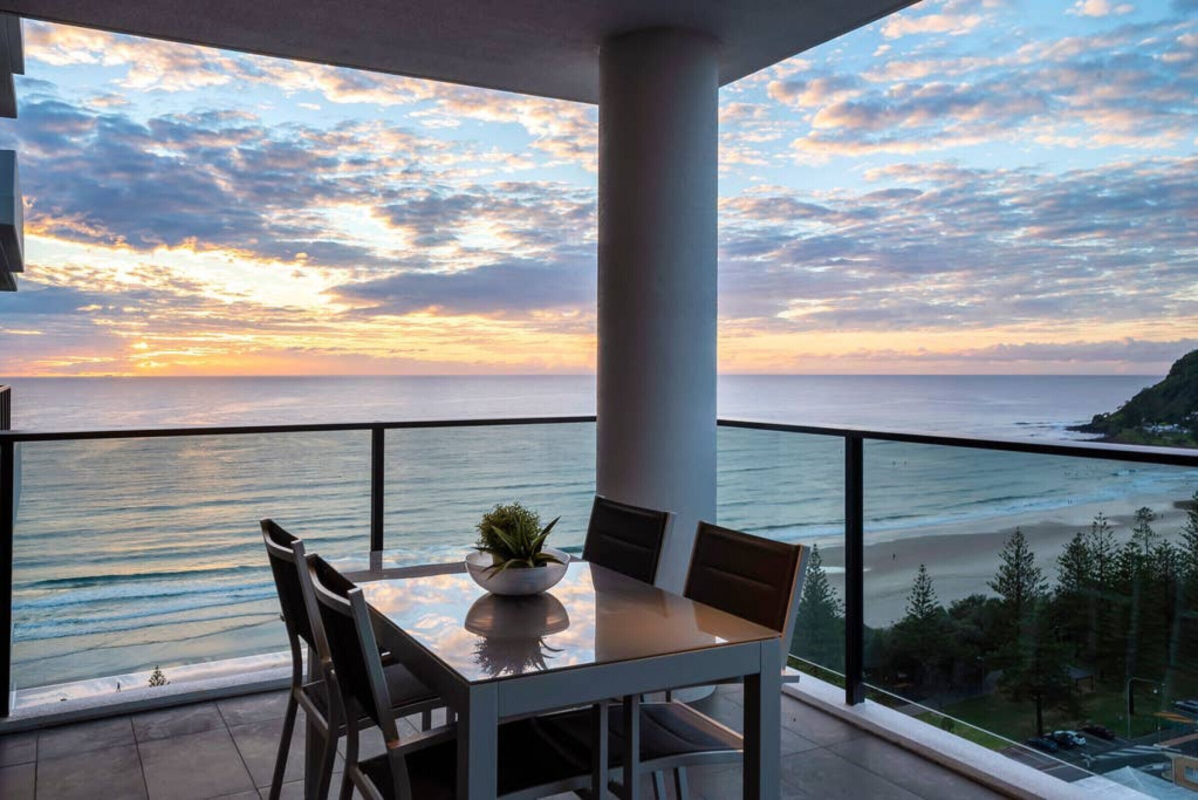 Luxury Beachfront Sky Home - Ocean Views